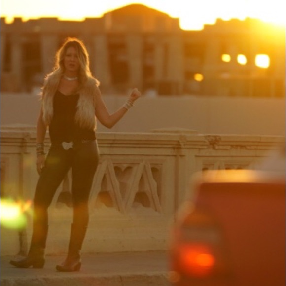 Meet your Posher, Tina Michelle - Picture 2 of 2